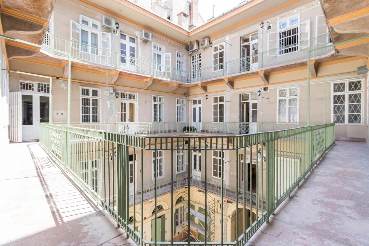 Apartment Adele's Close To Danube And Fashion Street *
